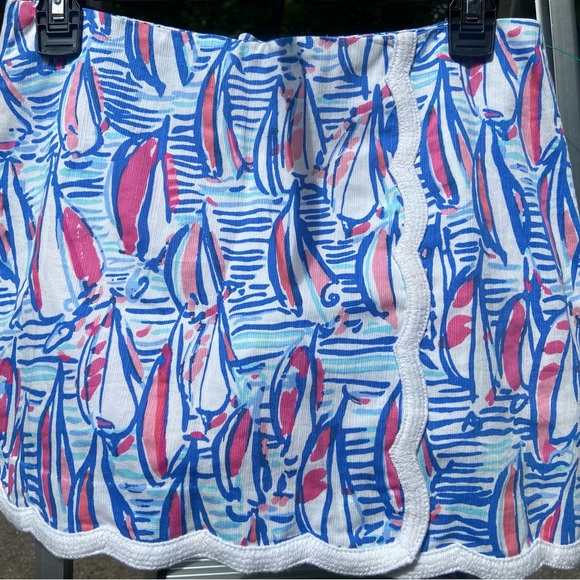 Lilly Pulitzer women short skirt size 4 right red return - Picture 2 of 2